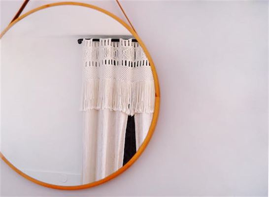 Skab et fantastisk badeværelse med et badeværelsesspejl med lys